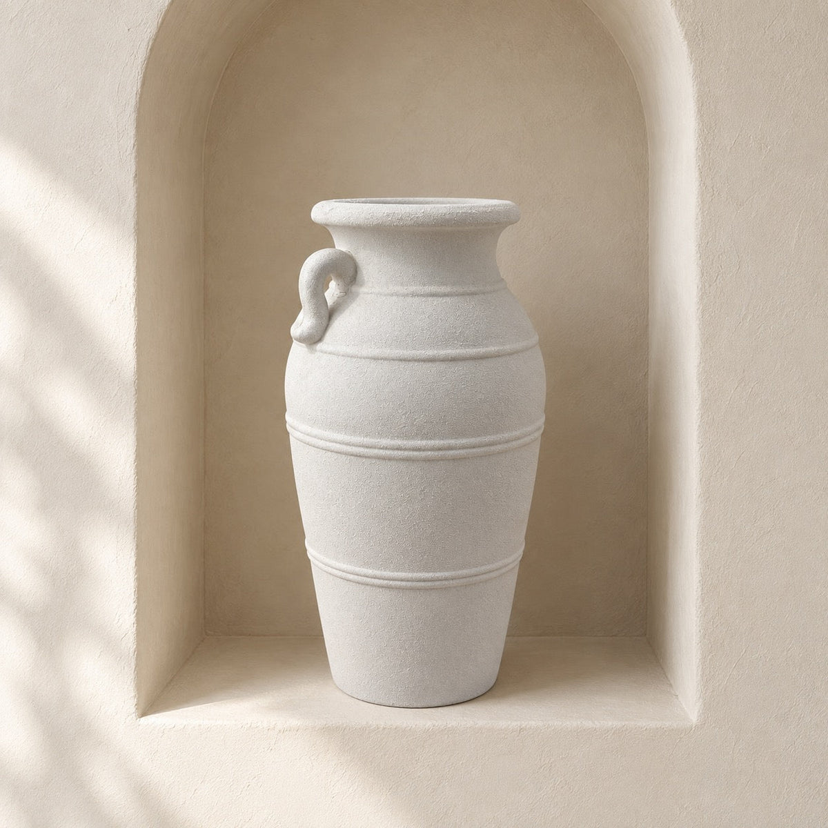 Delphi — Amphora Vase